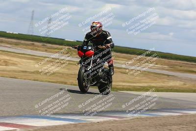 media/Apr-26-2024-TrackDaz (Fri) [[c4b677d280]]/B Group/120pm (Wheelie Bump)/